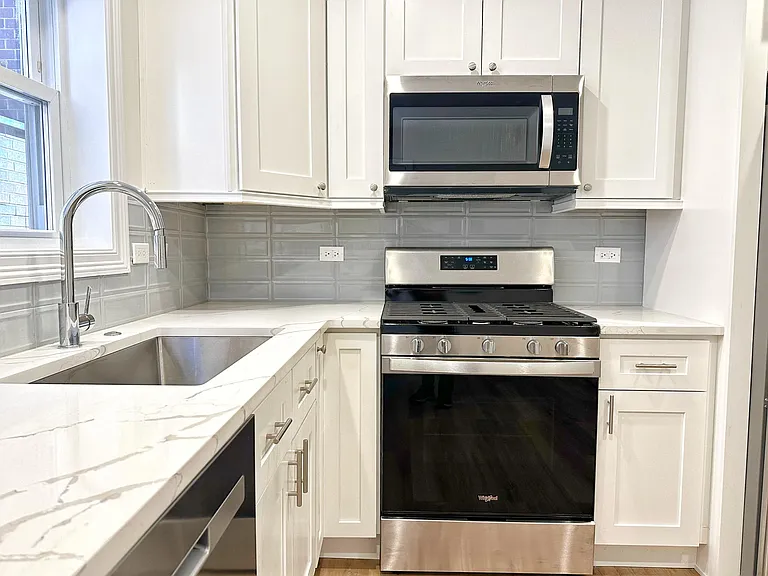 5308 N Damen Ave #3R — Photo 7