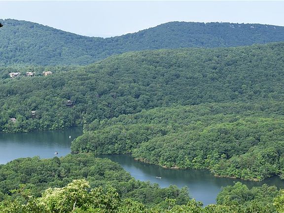 4th image of 811 McElroy Mountain Dr