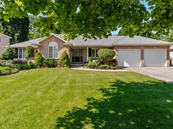 16 Gaskin Ave, Cambridge, ON N1R 5S5