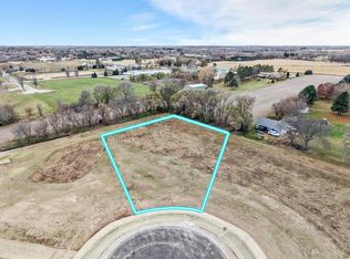 9 Hawks View Dr, Edgerton, WI 53534