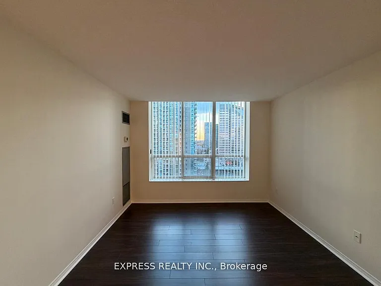 39 Pemberton Ave #Penthouse 05 — Photo 3