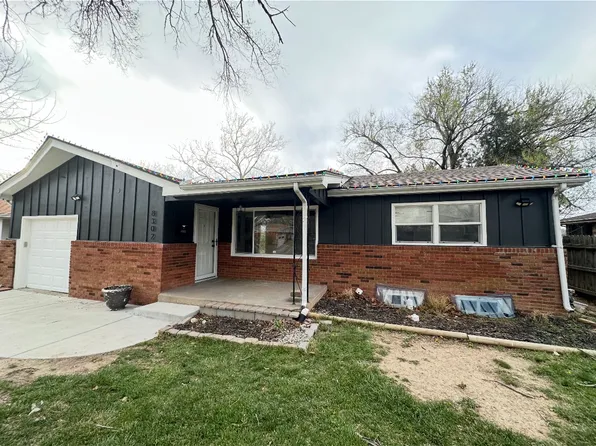 8302 E Levitt Dr, Wichita, KS 67207