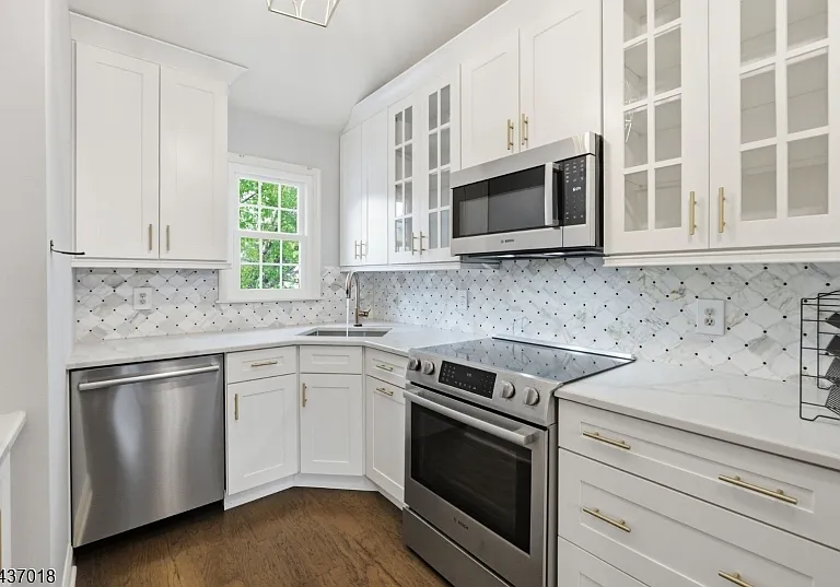 130 Smithfield Ct — Photo 5