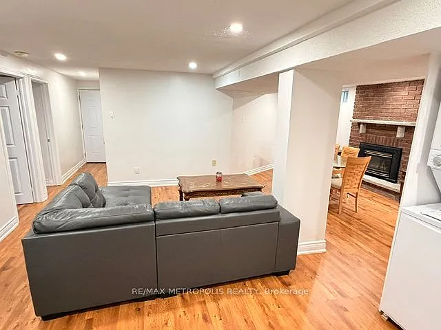 216 Gwendolyn St #BASEMENT — Photo 6