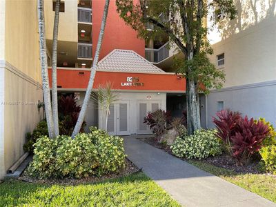 8215 Lake Dr #107, Doral, FL, 33166