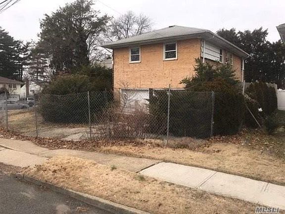 4th image of 1081 Cramer Ct