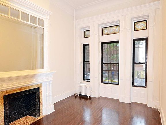 4th image of 10 W 90th St APT 4