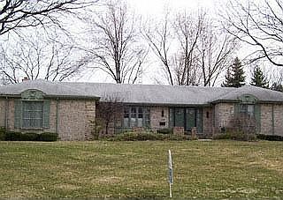 1st image of 526 Charing Cross Dr
