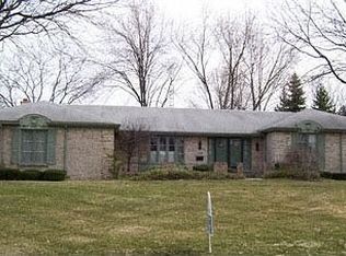 526 Charing Cross Dr, Grand Blanc, MI