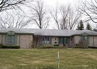 526 Charing Cross Dr photo 1