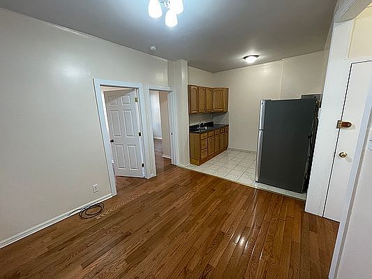2nd image of 2306 29th Ave APT 2F