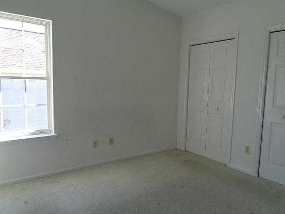 A1701J2_Bedroom 3