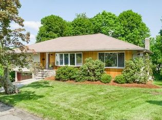 131 Winifred Ave, Worcester, MA 01602