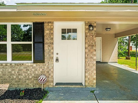 4th image of 1145 Bordelon Dr