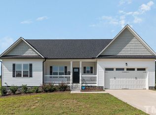 30 Fender Dr, Zebulon, NC 27597