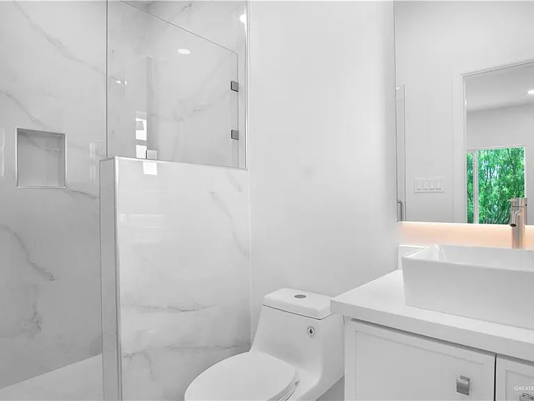 2714 Melody St — Photo 17