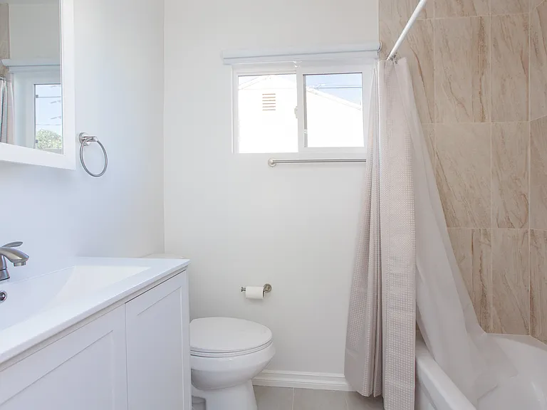 8525 Frandsen St — Photo 38
