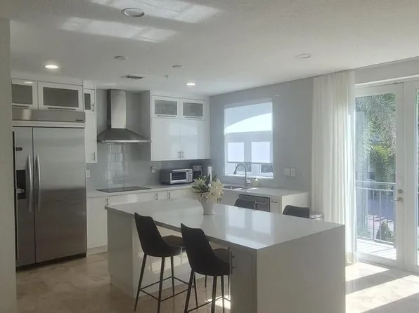 71 Isle Of Venice Dr, Fort Lauderdale, FL