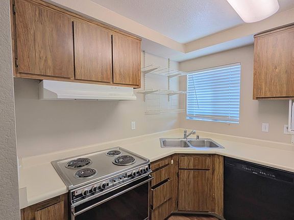 5th image of 7441 Auburn Oaks Ct #T-14