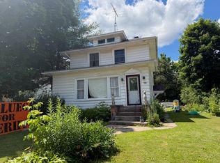 169 N Main St, Clintonville, WI 54929