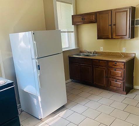 2nd image of 3022 Texas Ave #2F