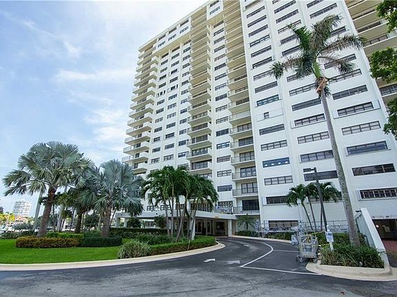 3rd image of 3200 Port Royale Drive #602