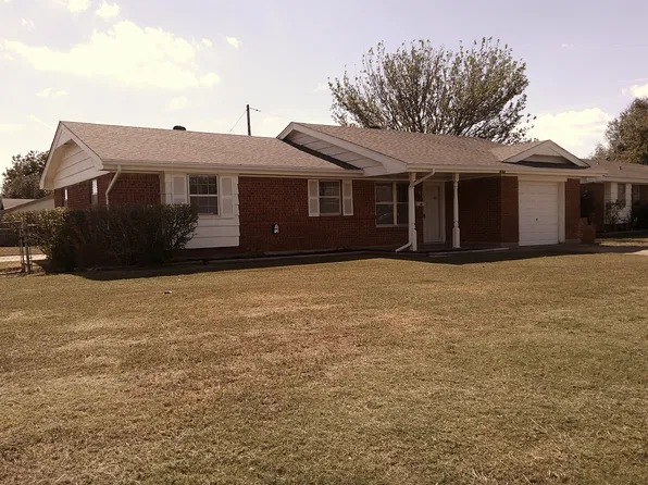 844 Butler St, Moore, OK 73160