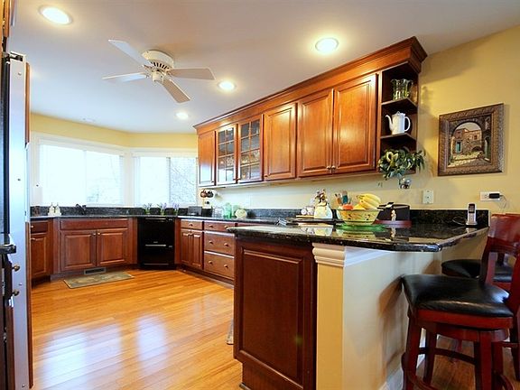 5th image of 33059 N Stone Manor Dr