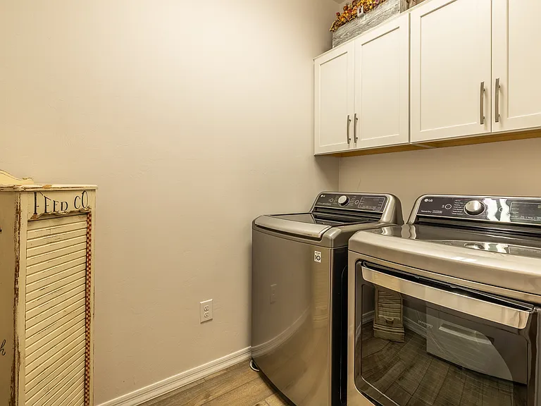 12088 E Ryscott Cir — Photo 18