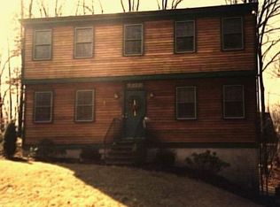 7 Teachers Ridge Rd, Sandy Hook, CT 06482