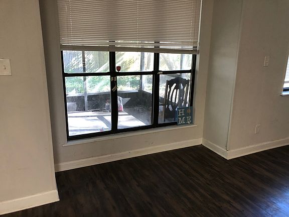 3rd image of 6363 Johnnie Cir E