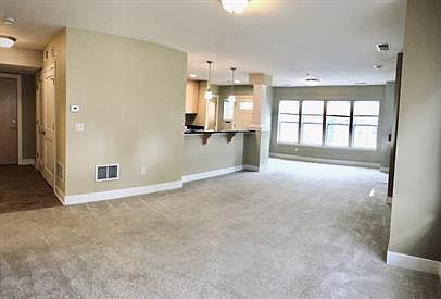5th image of 1766-1812 N Warren Ave