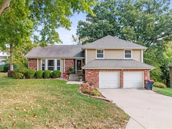 5521 NW Seminole Dr, Kansas City, MO 64152