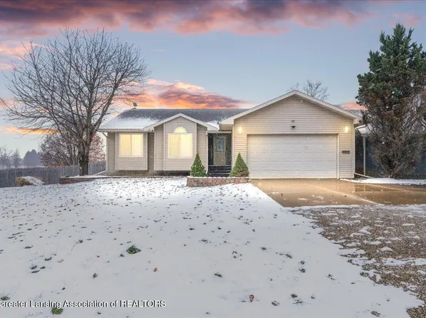 5130 Carlisle Hwy, Charlotte, MI 48813