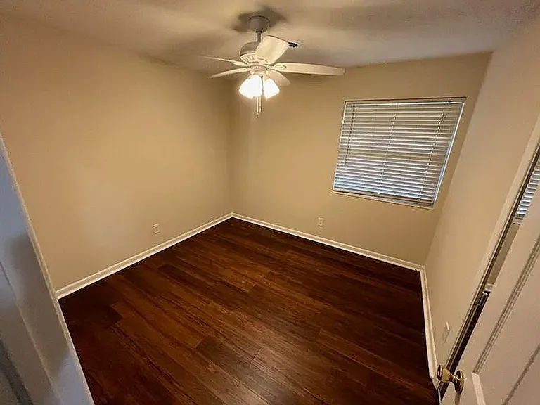 4 bed, 2.0 bath, 1693 sqft, $2,200 — Photo 3