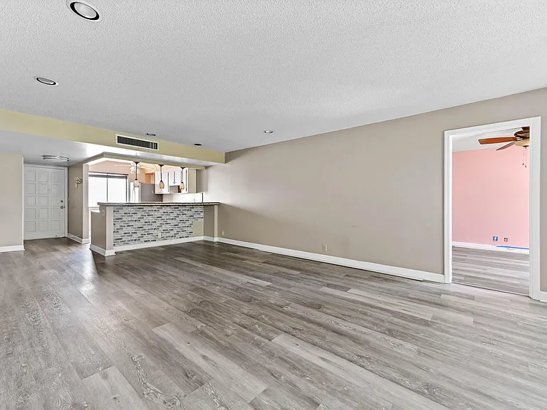 4080 Tivoli Ct #202 — Photo 9