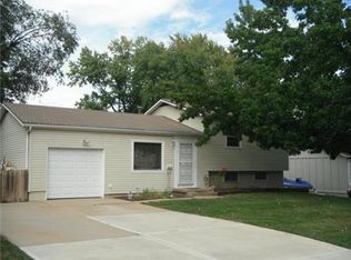 9110 W 100th St, Overland Park, KS 66212