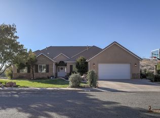 872 E Saint James Ln, Saint George, UT 84790