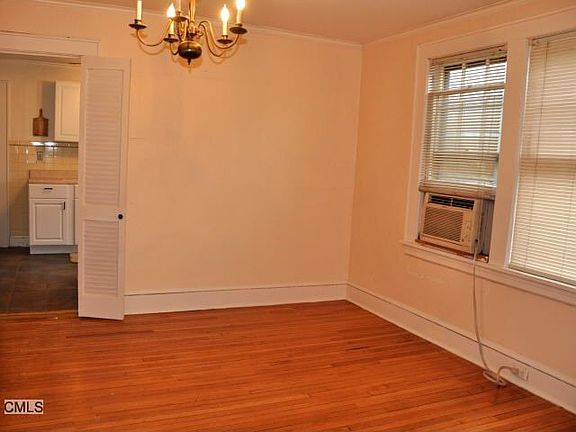 5th image of 68 Gregory Blvd #1