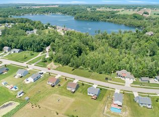 369 Green Ridge Dr SE, Caledonia, MI 49316