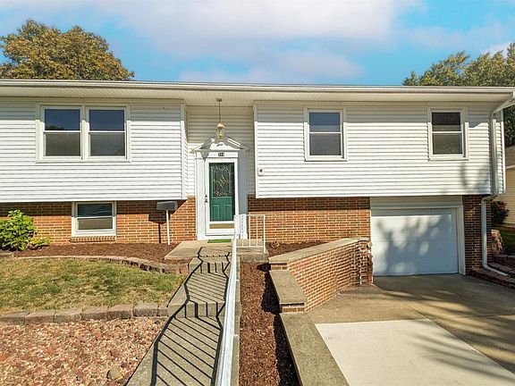 3rd image of 314 Pine Ct