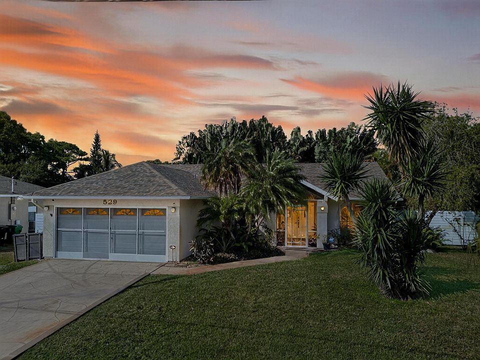 1st image of 529 SE Fallon Drive