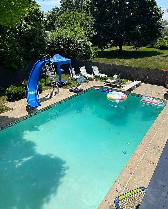 1st image of 64914 Appleblossom Ln