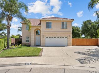 2214 S Stevenson Ct, Visalia, CA