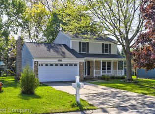 845 Hadley Rd, Rochester Hills, MI 48307