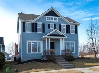 1271 SW Arbormill Ter, Lees Summit, MO 64082