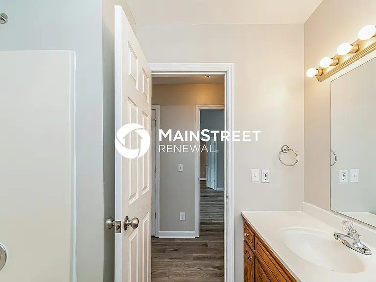 Main Bathroom