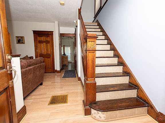4th image of 4135 Saint Martins Pl