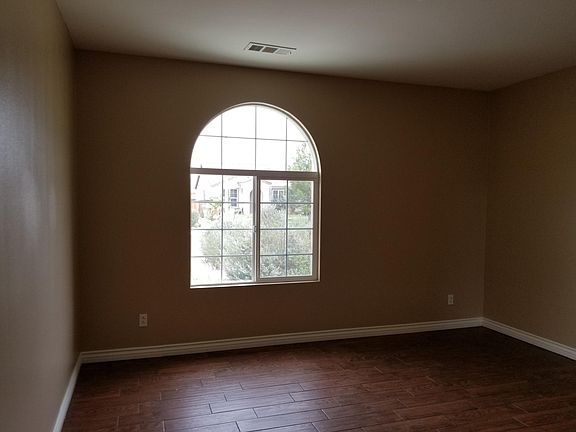 4th image of 15626 Pilot Rock Way
