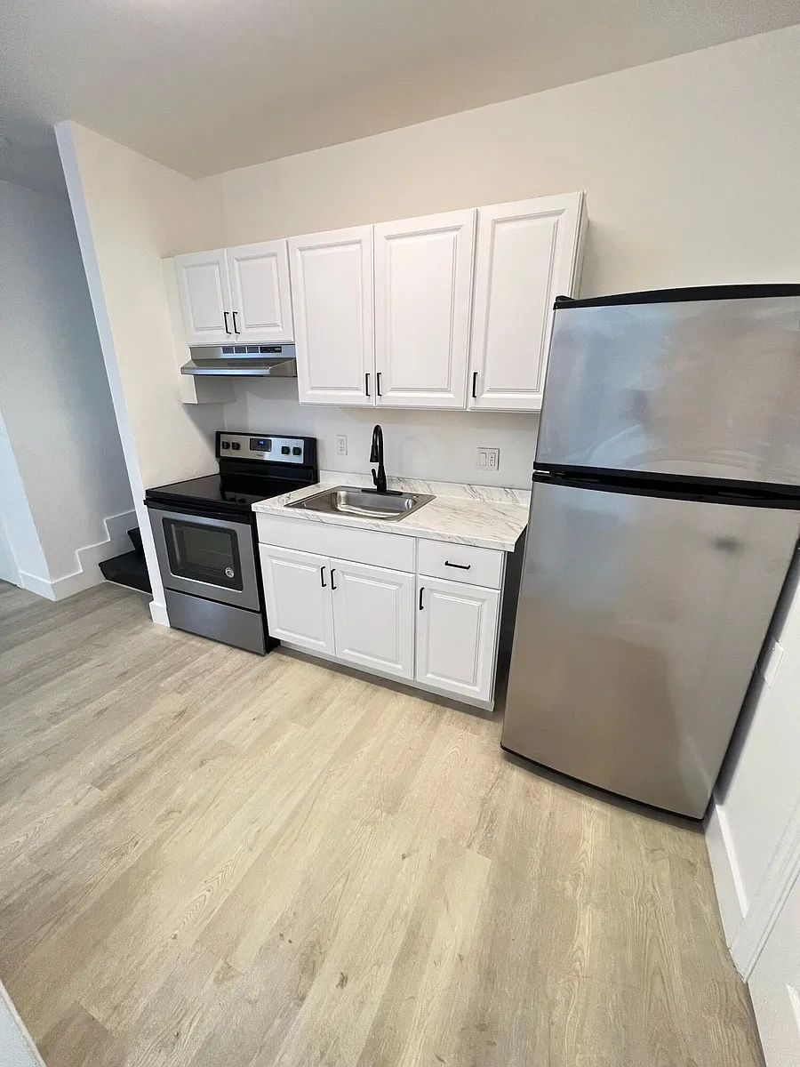 Building Photo - 720 NW 61st St #10
